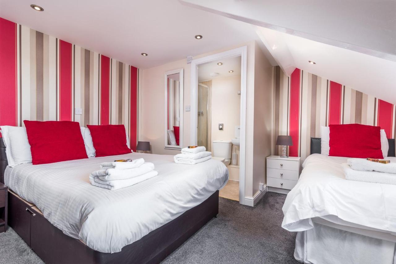Riviera Guesthouse Вітбі Екстер'єр фото