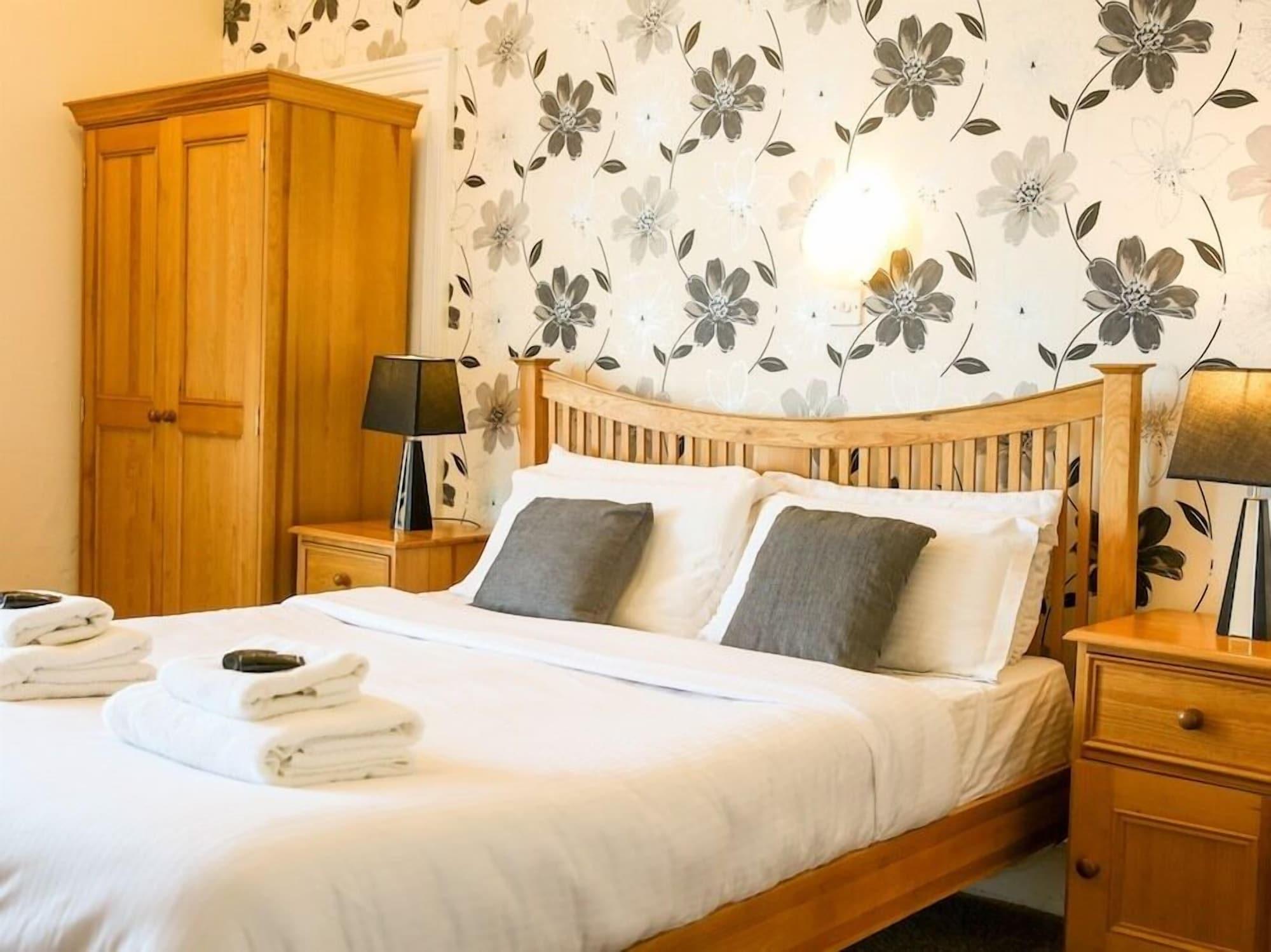 Riviera Guesthouse Вітбі Екстер'єр фото